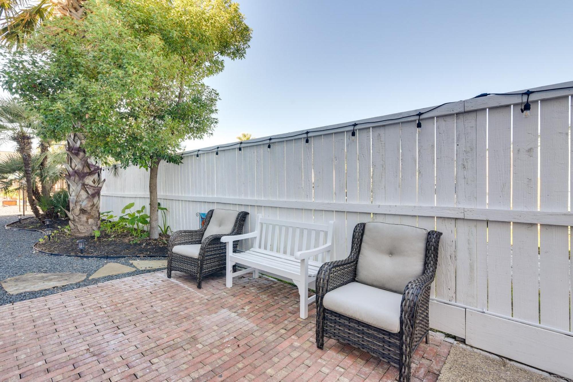 Seaside Retreat In Galveston Near Pleasure Pier! Villa ภายนอก รูปภาพ